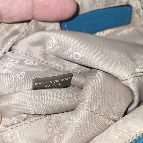 Michael Kors Soft Leather Clutch - Picture 16 of 16